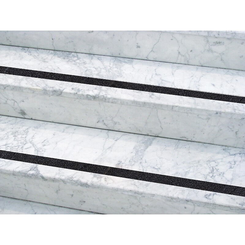 Bande antidérapante adhésive dinastair en largeur 50 mm en rouleau de 15,30 m. disponible abidjan cote d'ivoire.