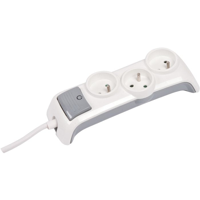 Bloc 3 prises + interrupteur. disponible abidjan cote d'ivoire.