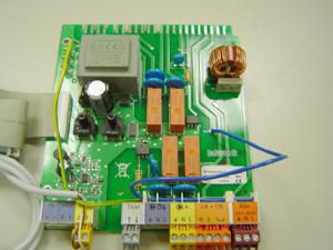 Carte relais base b2 ta réf : 200004948. disponible abidjan cote d'ivoire.