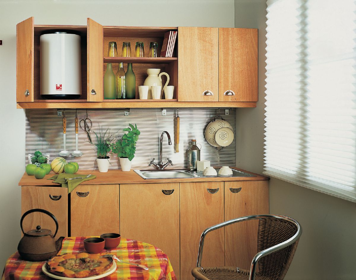 Chauffe-eau électrique à résistance blindée atlantic electrique 15 litres sur évier étroit mono classe énergétique b réf. disponible abidjan cote d'ivoire.