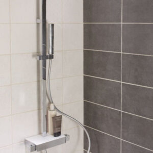 Colonne douche avec mitigeur thermostatique domino, chromé. disponible abidjan cote d'ivoire.
