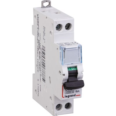 Disjoncteur dnx³ 4500 - vis/vis - u+n 230v~ 32a - 4,5ka - courbe c - 1 mod - ref. disponible abidjan cote d'ivoire.