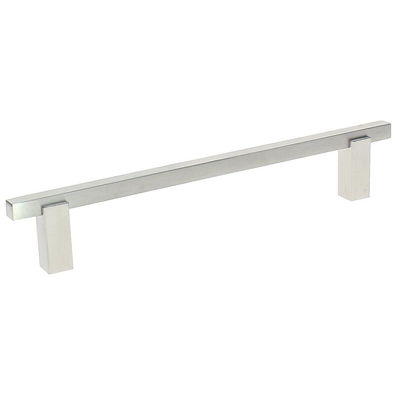 Poignée carrées inox brossé section 8 x 8 mm longueur 135 mm entraxe 96 mm. disponible abidjan cote d'ivoire.