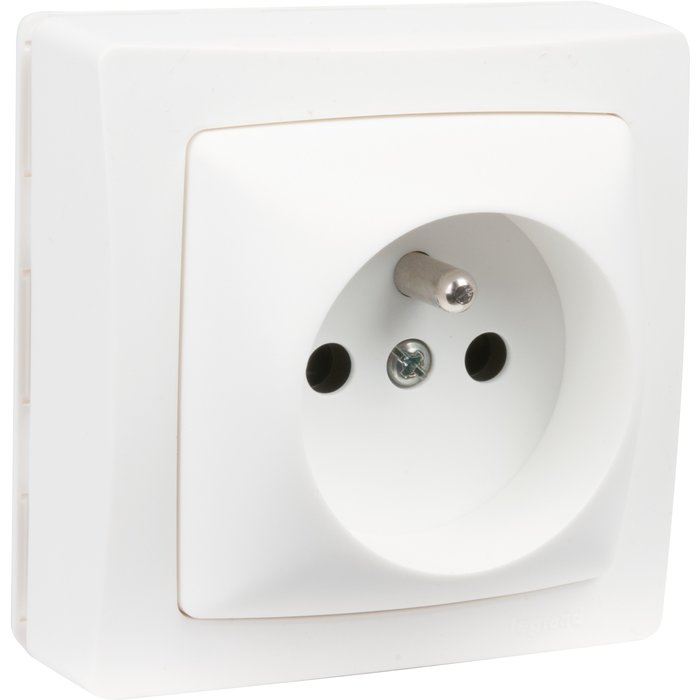 Prise 2p+t éclips de protec - bornes auto - blanc - ref. disponible abidjan cote d'ivoire.