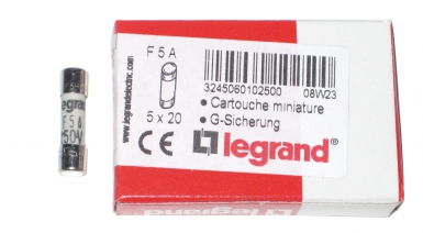 Cartouche cylindrique corps céramique 250 v calibre 5x20 5 a. disponible abidjan cote d'ivoire.