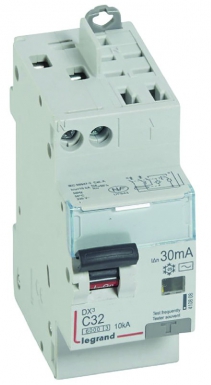 Disjoncteur différentiel monobloc dx³6000 10ka arrivée haute vis départ haut automatique u+n 230v~ - 32a - typeac 30ma. disponible abidjan cote d'ivoire.