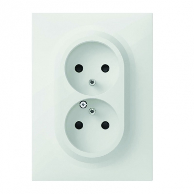 Double prise de courant compacte monobloc easyréno 2p+t dooxie 16a livrée avec plaque carrée blanche. disponible abidjan cote d'ivoire.