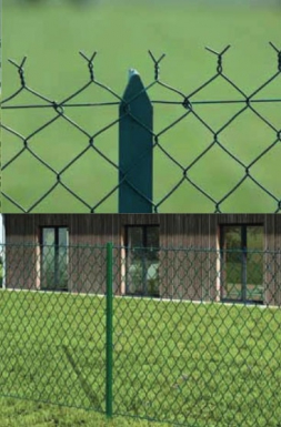 Grillage souple simple torsion plastifié vert mailles de 50x50 mm fil ø 2,7 mm hauteur 1,50 m rouleau de 25m non compacté. disponible abidjan cote d'ivoire.