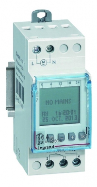 Interrupteur horaire digital modulaire programmable journalière ou hebdomadaire 1 sortie 16a 250v~ alimentation 230v~. disponible abidjan cote d'ivoire.