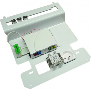 Kit de communication g3 sans porte et sans dti plaque support + 1 bornier terre + 4 rj45 c6 + répartiteur tv 1e/3s. disponible abidjan cote d'ivoire.