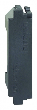 Obturateur demi module living now pour centrage d'un mécanisme 1 module avec enjoliveur 2 modules. disponible abidjan cote d'ivoire.