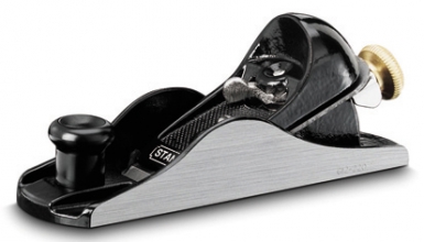 Petit rabot métallique 220 - réglage rapide - semelle fonte - long. disponible abidjan cote d'ivoire.