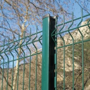 Poteau à encoches giga vert ral 6005 - accrochage direct du panneau - hauteur 1,60 m. disponible abidjan cote d'ivoire.