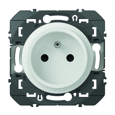 Prise de courant easyréno 2p+t faible profondeur dooxie 16a finition blanc. disponible abidjan cote d'ivoire.