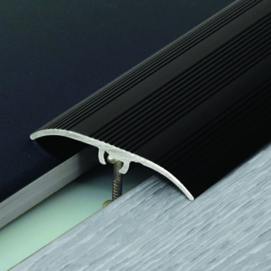 Seuil multi-niveaux dinafix strié 41 mm - 2,70 m - fixation invisible - noir. disponible abidjan cote d'ivoire.