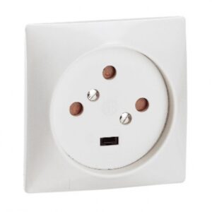 Socle à encastrer 3p+t 20a avec éclips de protect. disponible abidjan cote d'ivoire.