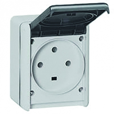 Socle saillie plexo 3p+t 32a 400v à volet polyester 96x119 mm col. disponible abidjan cote d'ivoire.