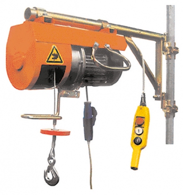 Treuil dm 200/f avec potence standard. disponible abidjan cote d'ivoire.