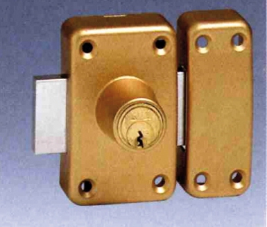 Verrou " city 26 " à 2 entrées bronzé or, gâche " bois " cyl. disponible abidjan cote d'ivoire.
